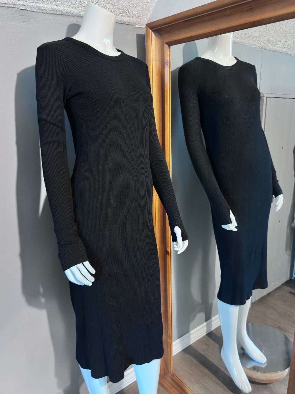 NWOT Enza Costa Black Rib Knit Dress Long Sleeve Crew Neck Thumbholes Size M
